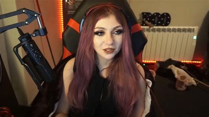 'Simp' banned: Twitch takes aim at “derogatory words” in controversial new policy