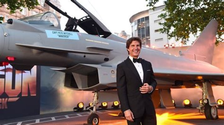 'Top Gun' studio borrowed fighter jets for $11K an hour but Tom Cruise was not allowed to touch controls