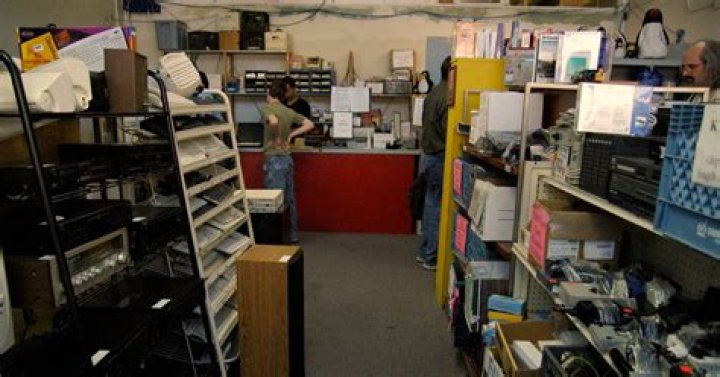 5 Insider Secrets Of Buying Used Electronics