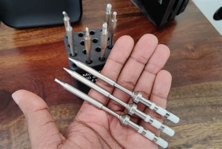 5 Tips to Consider Before Buying a New Soldering Iron