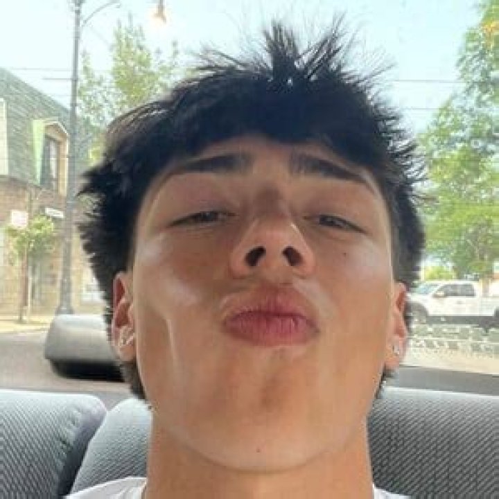 5ddie’s Age, Parents, Girlfriend, Height, And Net Worth