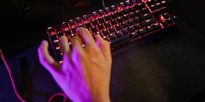 6 Ways to Silence Your Noisy Mechanical Keyboard