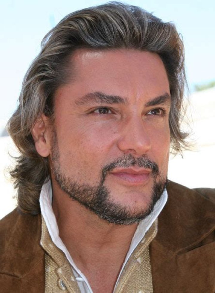 	ACTOR OSVALDO RIOS AWAITS EXTRADITION TO PUERTO RICO	