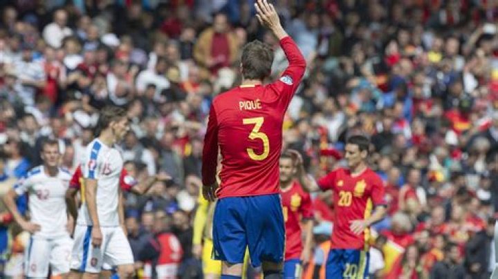 Adios le Piqué – 11FREUNDE