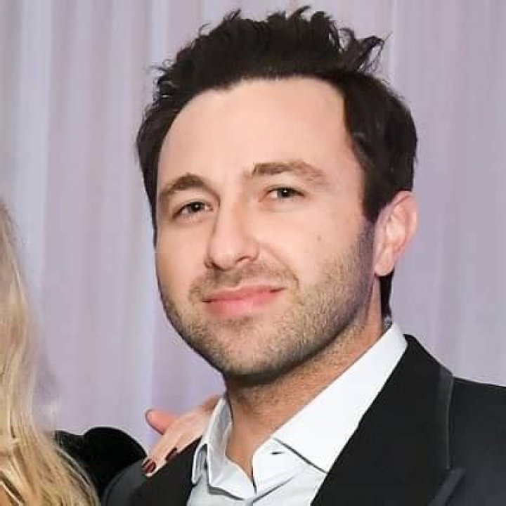 Age, Net Worth, Height, Bio, Career, In Relation, Facts