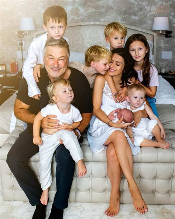 Alec Baldwin Wife Age Difference, Photos, Kids, New Baby