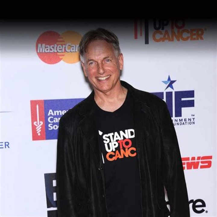 Alec Utagoff - Bio, Age, Net Worth, Single, Nationality, Career, Height, Wiki