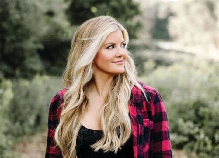 Alex Stone Bio, Age, Height, Wife, Salary, Net Worth ABC News