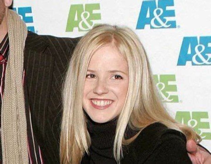 Alexis Danson: Everything About Ted Danson’s Adopted Daughter