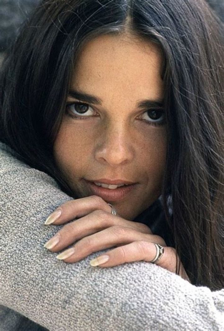 ali macgraw jeune