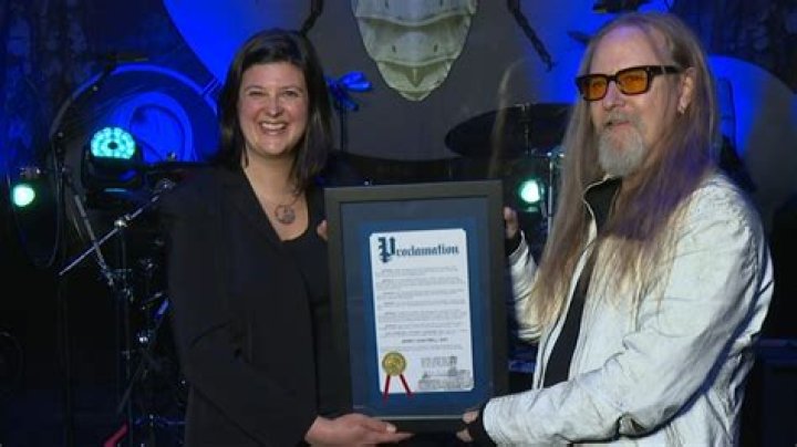All About Jerry Cantrell's Wife: A Deep Dive Into Their Relationship