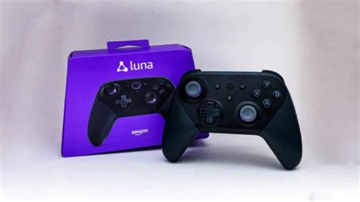 Amazon Luna Review - A great controller and novelty service