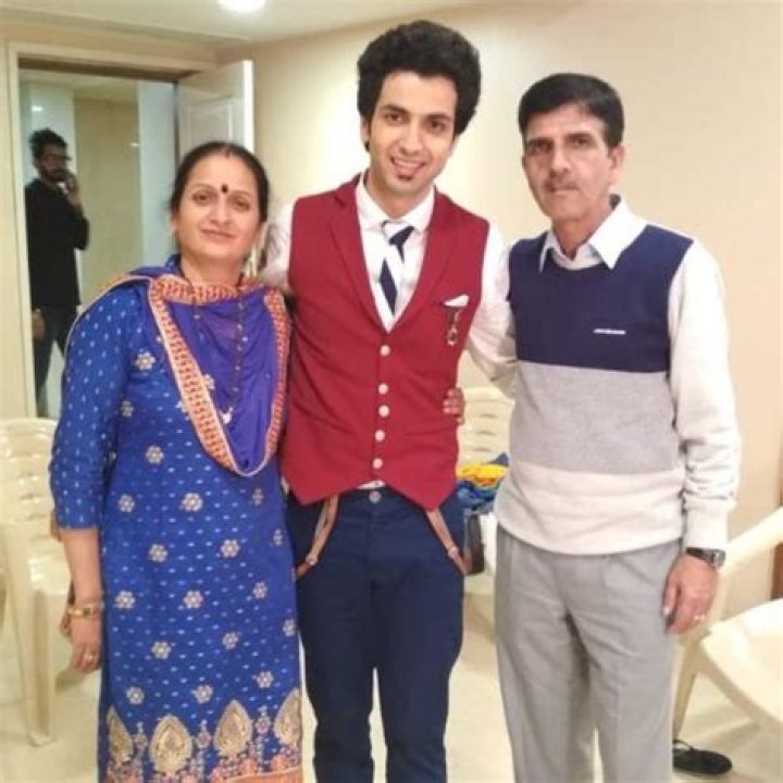 Ankush Bhardwaj Wiki (Indian Idol)| Biography| Height| Age| Girlfriend| Net Worth| Caste| Family