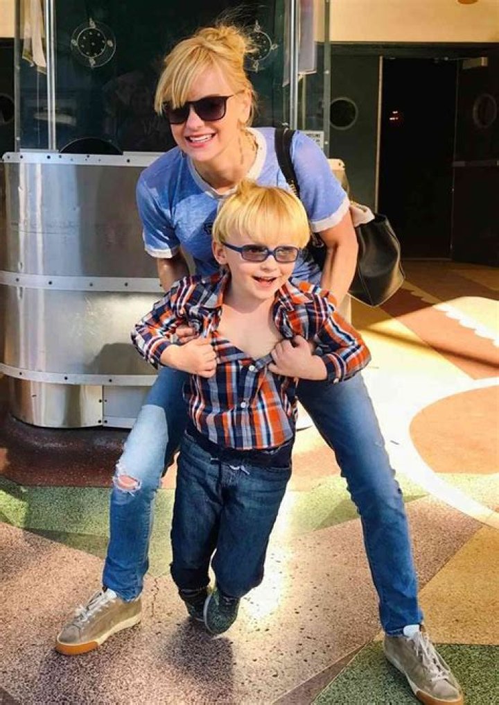 Anna Faris' Son: A Glimpse Into The Life Of Jack