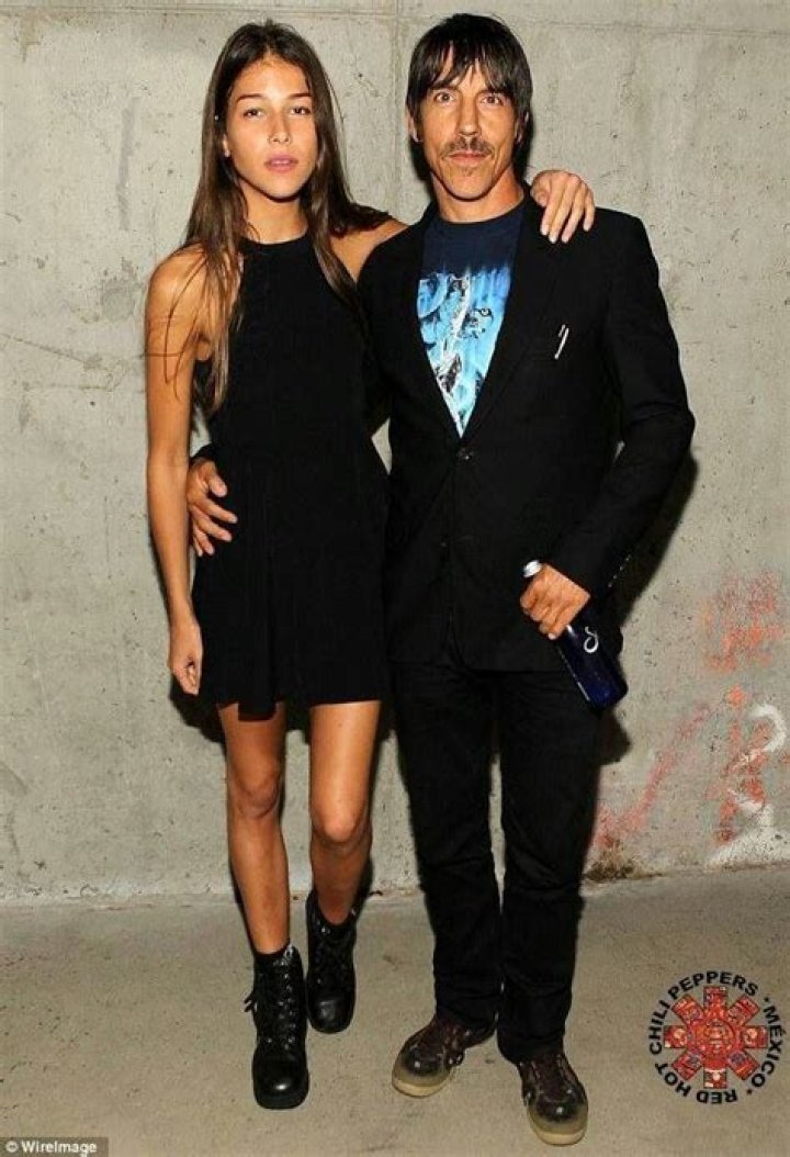 Anthony Kiedis' Current Girlfriend: Age And Relationship Insights