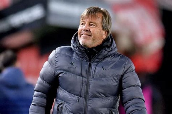 Argentina's Estudiantes name Zielinski as head coach - Xinhua
