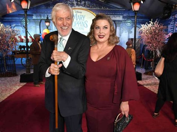 Arlene Silver: Facts About Dick Van Dyke's Wife