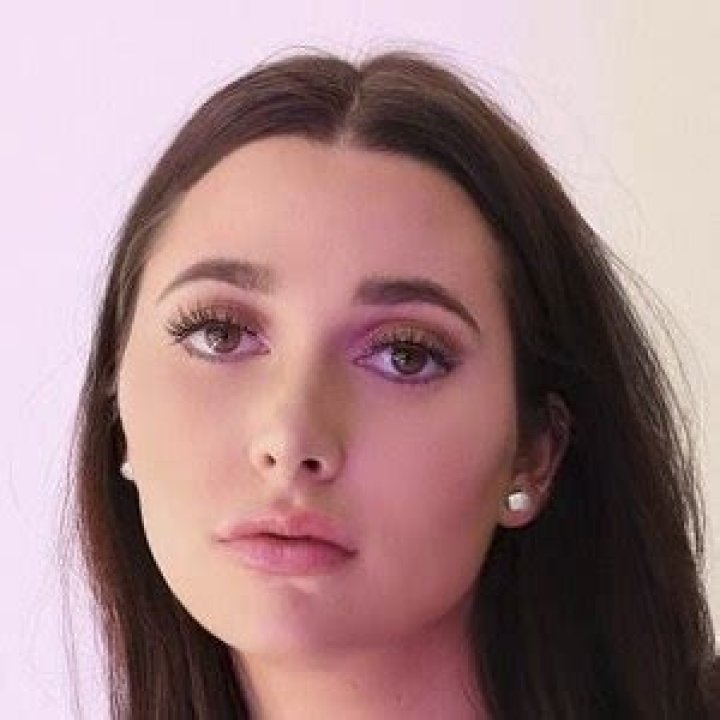 Ashley Brinton Net Worth | Bio, Family, Address, Career
