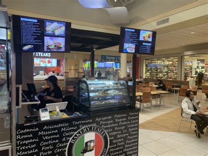 	At new Coral Springs bakery, community comes first	