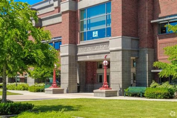Auburn Riverside High School - Auburn