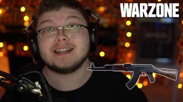 Aydan shows off AK-47 Warzone blueprint that dominates in Season 6