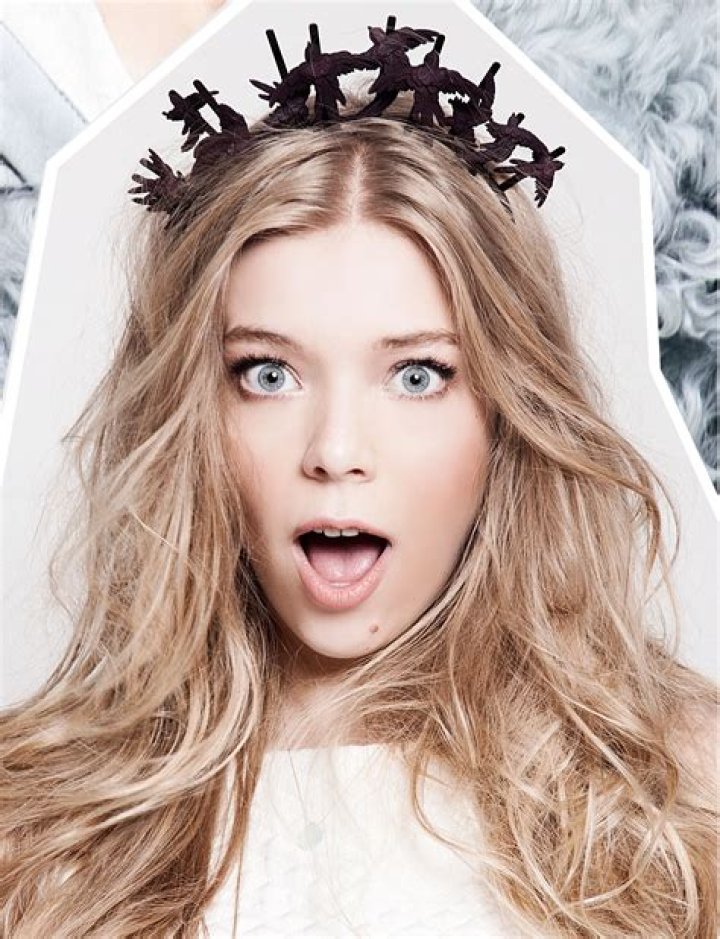 Becky Hill - Bio, Career, Age, Net Worth, Height, Nationality, Facts