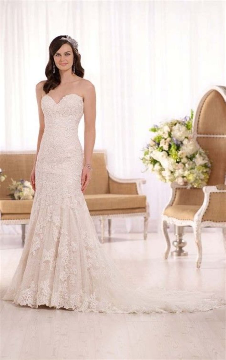 Bella Wedding Gown: The Epitome Of Elegance And Style