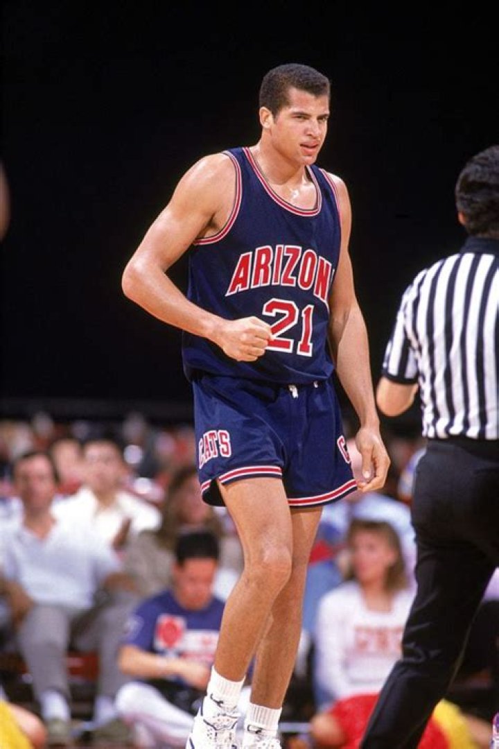 Bison Dele - Bio, Age, Net Worth, Height, In Relation, Nationality, Body Measurement, Career