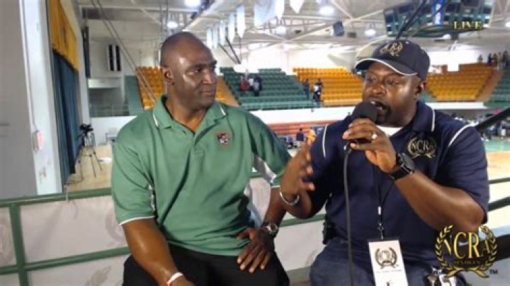 	Blanche Ely hires Brent Maffett to replace legendary boys basketball coach Melvin Randall	