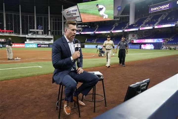 Bob Scanlan  Bio, Age, Height, Wife, Salary, Net Worth San Diego Padres