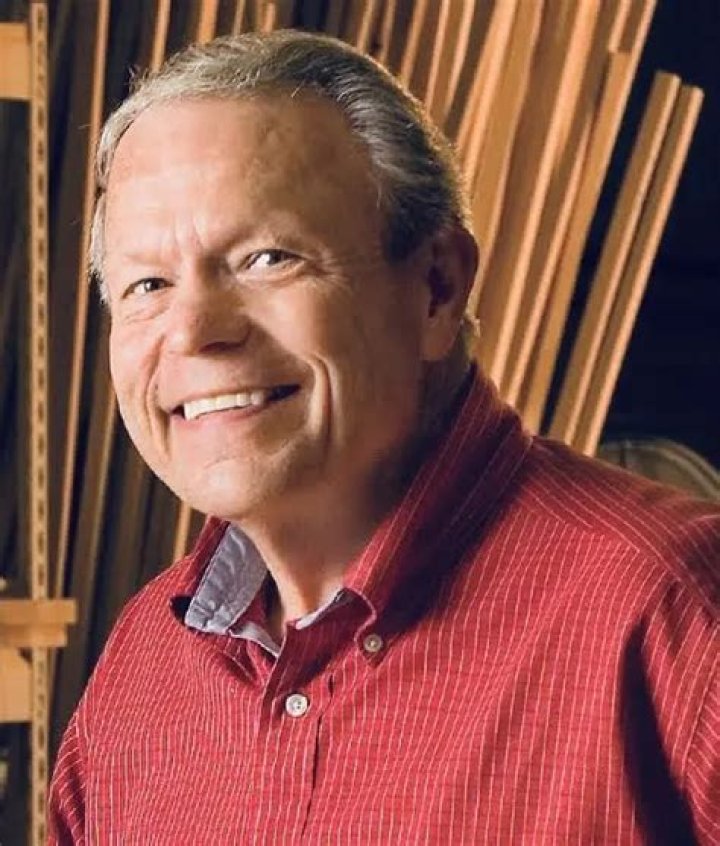 Bob Tiffin Net Worth | Bio, Family, Address, Career