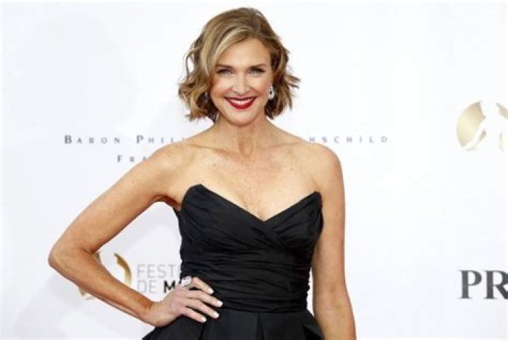 Brenda Strong Net Worth 2024: Career Earnings, Real Estate and Financial Overview