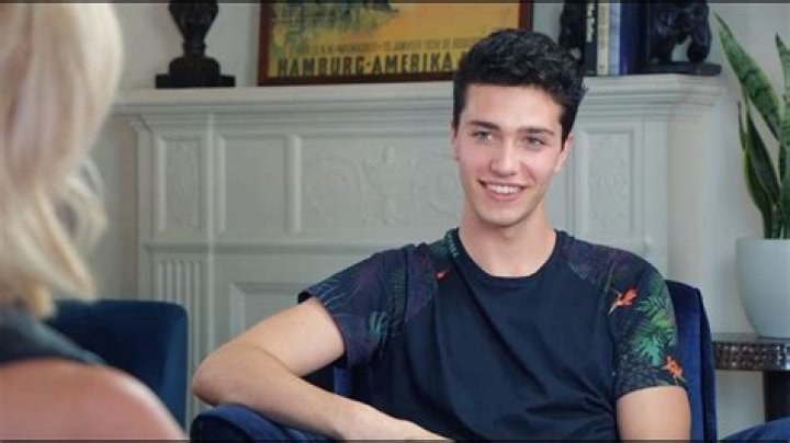 Bruce Herbelin-Earle - Bio, Age, Height, Single, Nationality, Body Measurement, Career