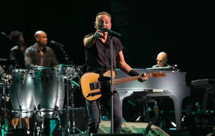 Bruce Springsteen And Alana: A Deep Dive Into Their Dynamic Relationship