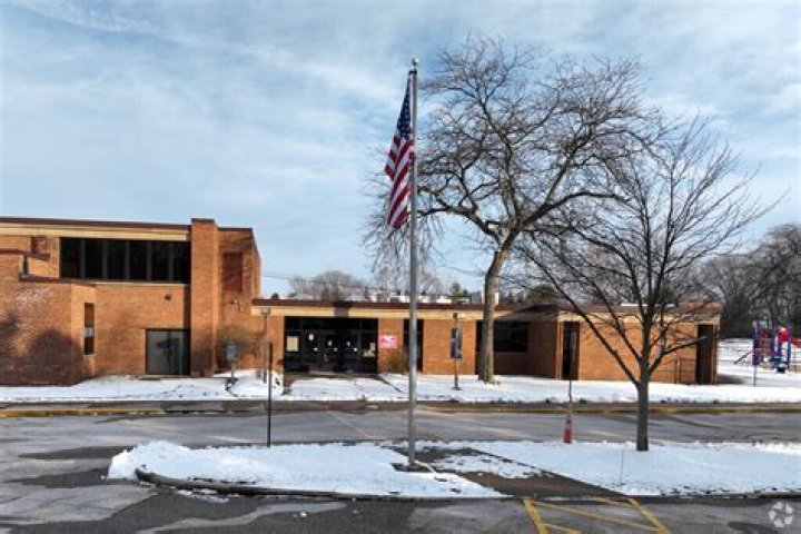 Bryden Elementary School - Beachwood