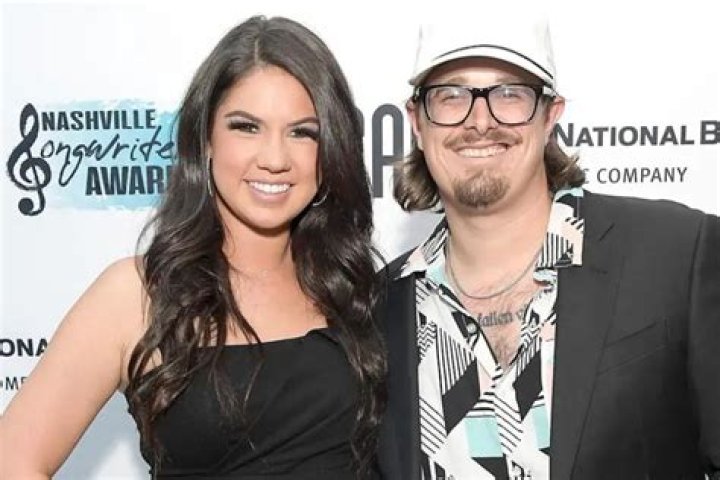 Caleigh Ryan (Mike Hardy’s Wife): Wiki, Bio, Age, Marriage, Height