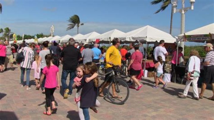 	CANADAFEST MOVES TO HOLLYWOOD	