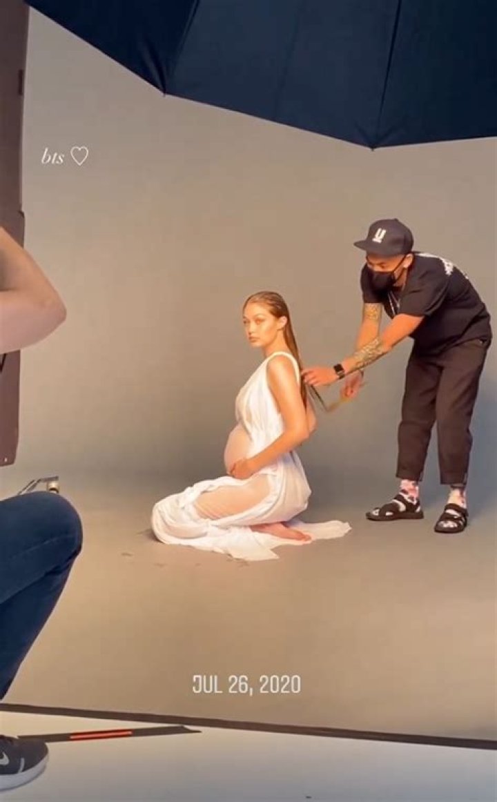 Capturing Beauty: Gigi Hadid's Maternity Photo Shoot