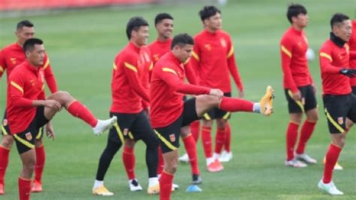 Chinese national team prepares for World Cup qualifiers in Shanghai - Xinhua
