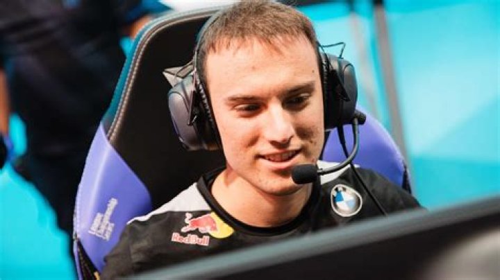 Cloud9 reportedly open to selling Perkz