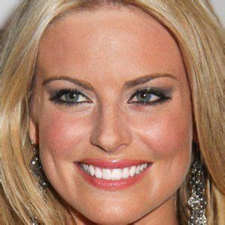 Courtney Friel - Bio, Age, Height, Single, Nationality, Career, Wiki