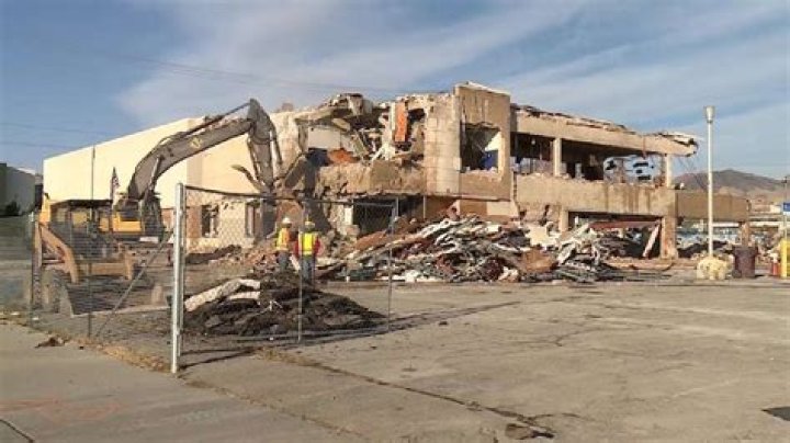 Crews begin demolition of old Sears building in downtown Salt Lake