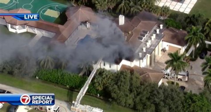 
Crime and Public Safety |	Dolphins’ star Tyreek Hill’s home in Southwest Ranches catches fire	