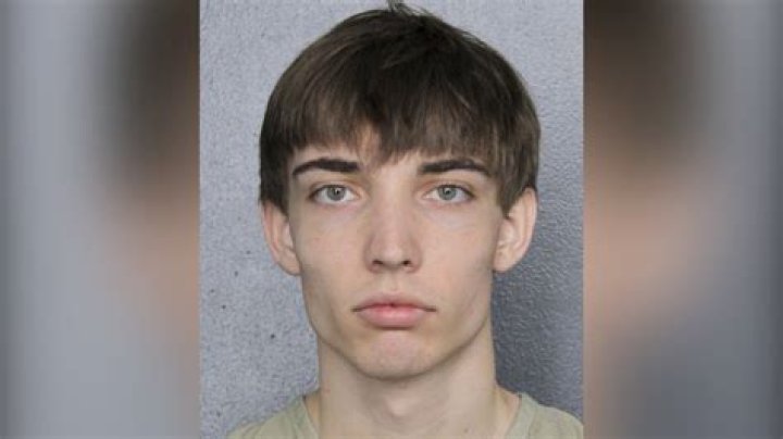 	Cybertip leads to Pembroke Pines man’s child porn arrest	