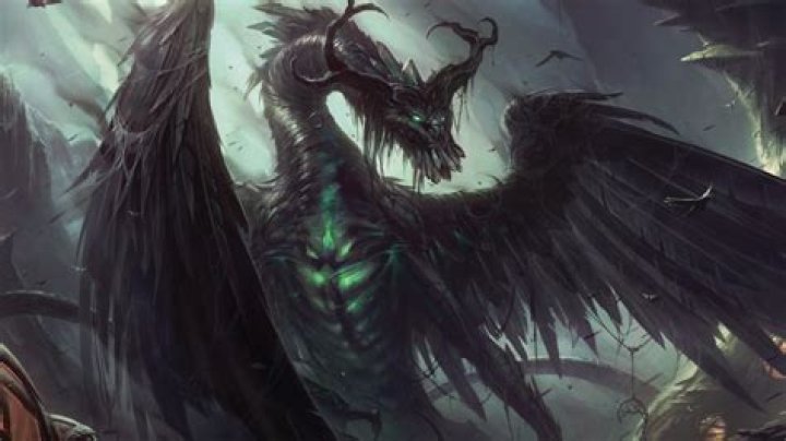 D&D 5E - Should Oathbreakers do Necrotic damage rather than Radiant?