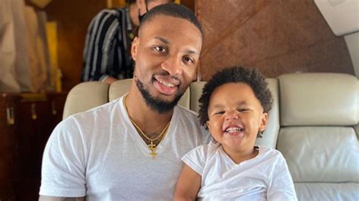 DAMIAN LILLARD REUNITES WITH SON AND FIANCEE AFTER LEAVING BUBBLE