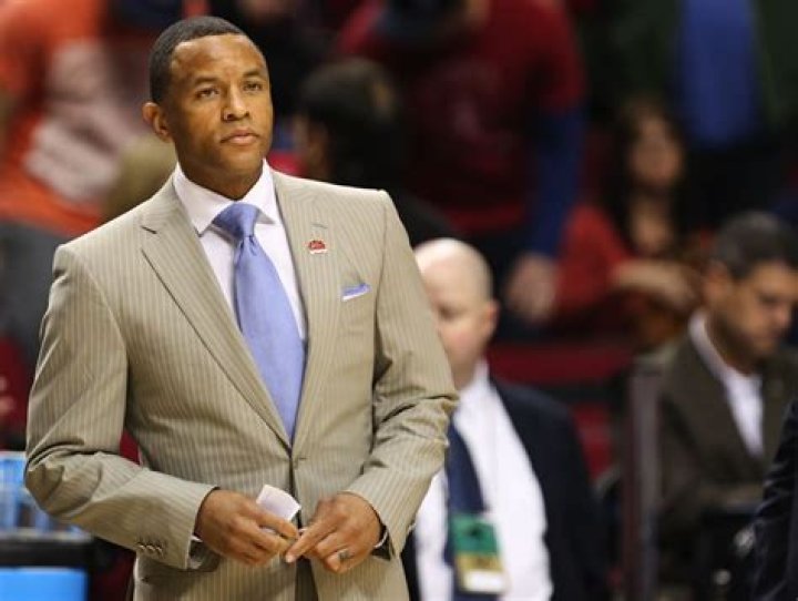 Damon Lamon Stoudamire - Net Worth, Bio, Career, Married, Facts