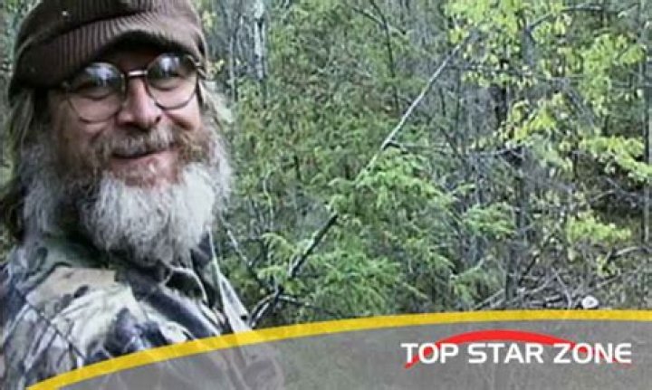 Dan Fitzgerald Hunting Net Worth | Bio, Family, Address, Career