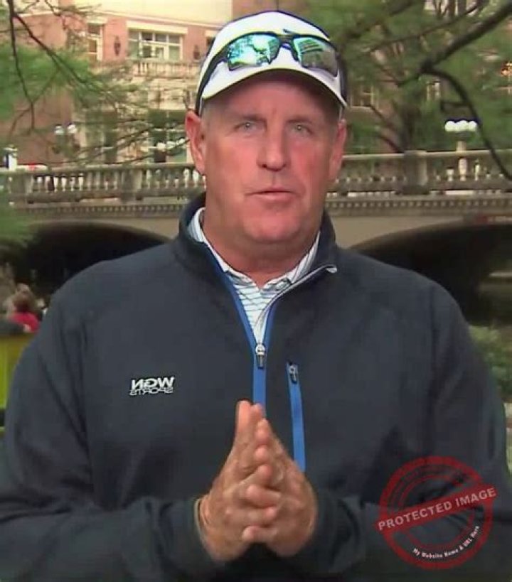 Dan Roan Bio, Age, Height, Wife, Salary, Net Worth WGN