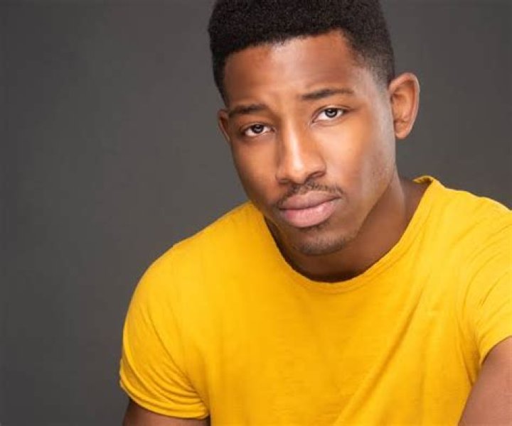 Daniel Saunders - Bio, Age, Net Worth, Divorce, Body Measurement, Career